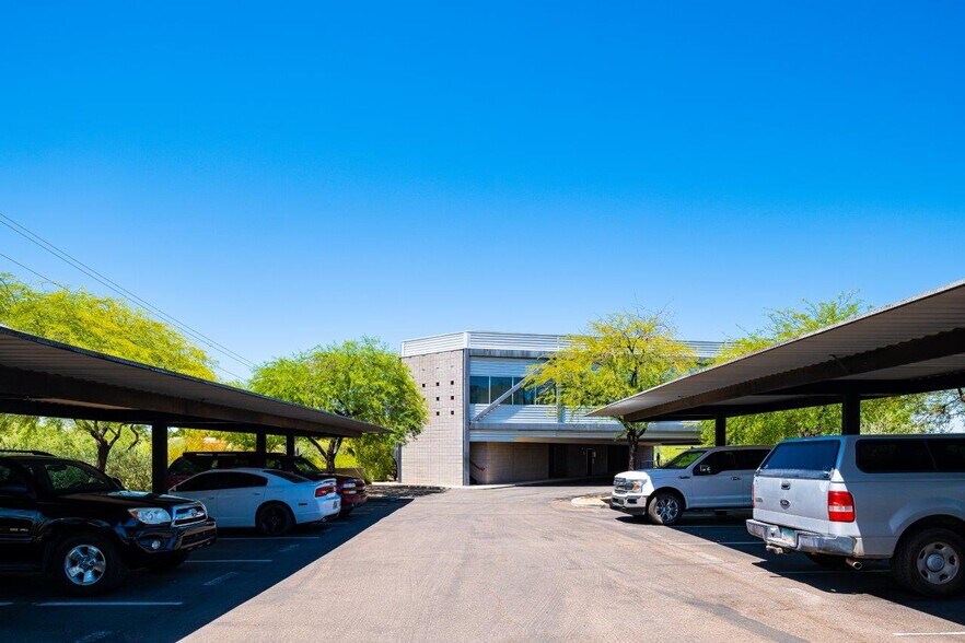 More Photos Of 7201 N Dreamy Draw Dr, Phoenix Loft Creative Space For Lease