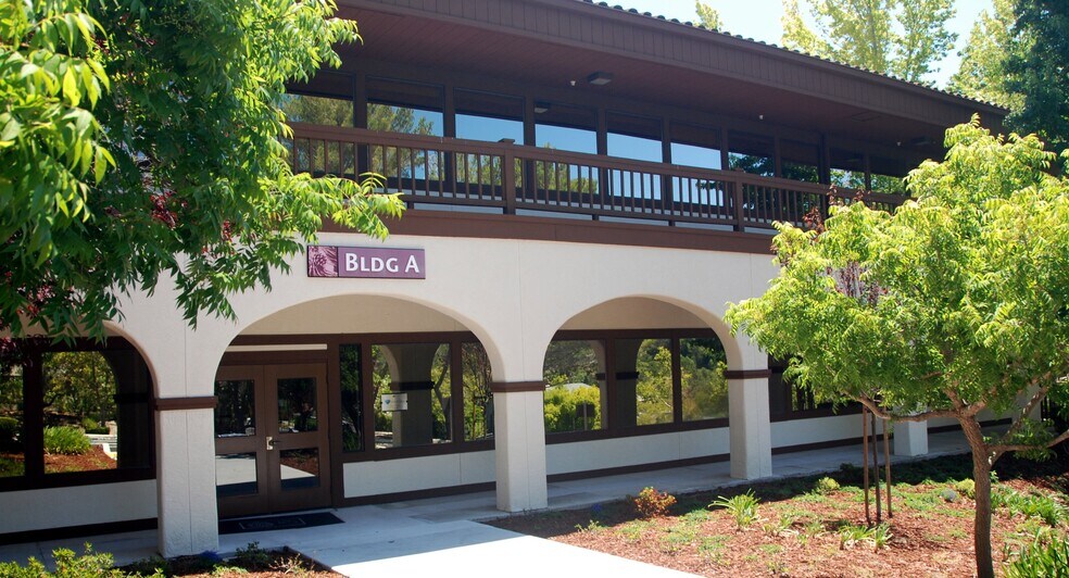 More Photos Of 4 Orinda Way, Orinda Unknown For Lease