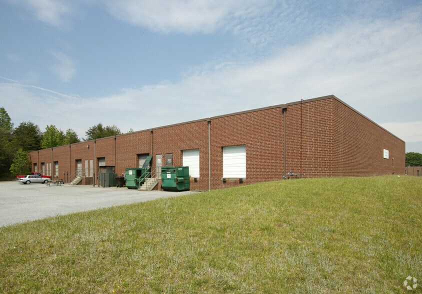 More Photos Of 615 Alton Pl, High Point Warehouse For Sale