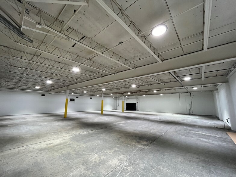 More Photos Of 220 N Main St, Sellersville Manufacturing For Lease