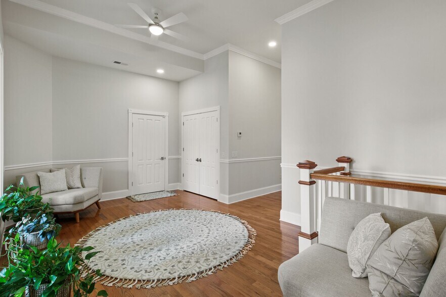 More Photos Of 114-116 E Main St, Penn Yan Storefront Retail Residential For Sale