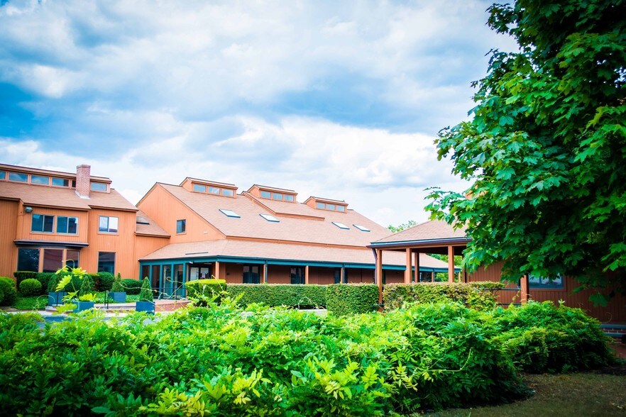 More Photos Of 2350 Post Rd, Warwick Unknown For Lease