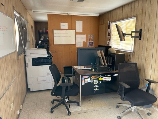 More Photos Of 205 W Avenue H6, Lancaster Warehouse For Sale