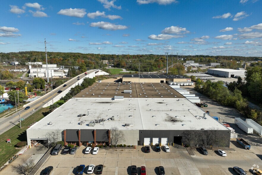 More Photos Of 720 E Highland Rd, Macedonia Warehouse For Sale