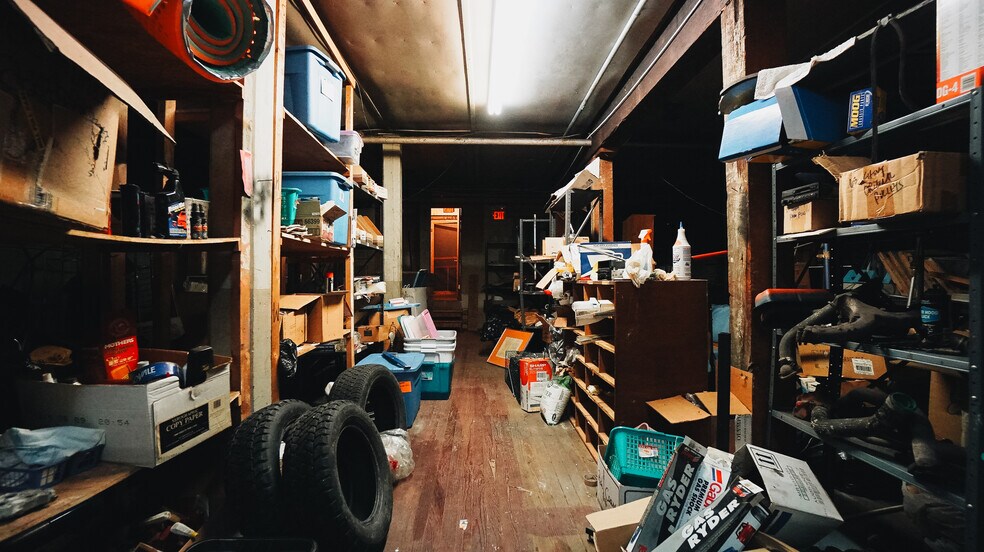 More Photos Of 1031 Price St, Scranton Flex For Sale