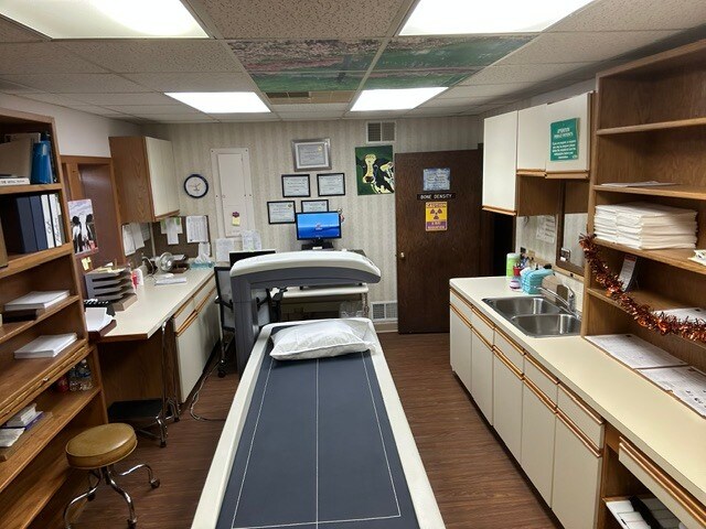 More Photos Of 4333 W Saint Joseph Hwy, Lansing Medical For Lease