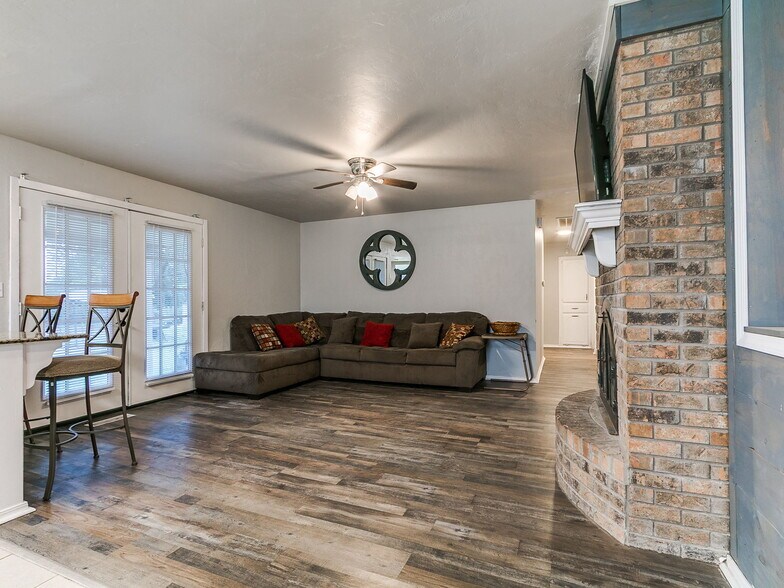 More Photos Of 5201 Washington Blvd, Spencer Land For Sale