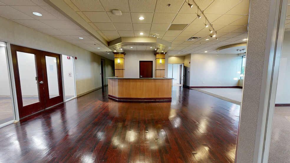 Primary Photo Of 3900 Olympic Blvd, Erlanger Office For Lease