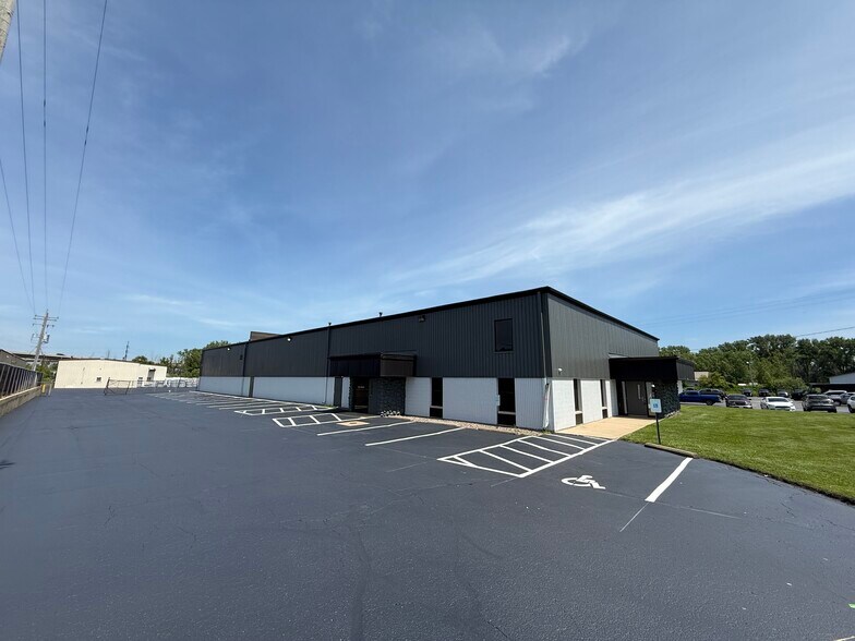 Primary Photo Of 1850 Velp Ave, Howard Warehouse For Lease