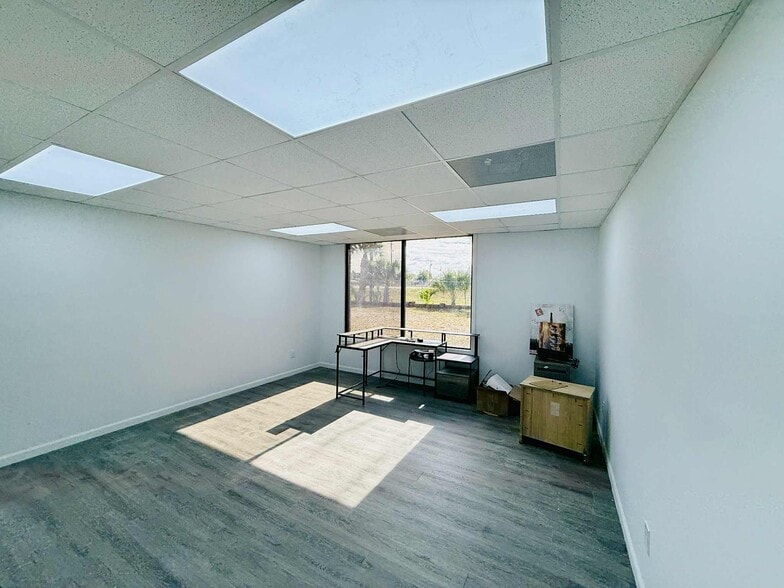 More Photos Of 1117 Saint Andrews Blvd, Panama City Industrial For Sale