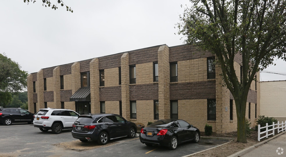 More Photos Of 143 N Long Beach Rd, Rockville Centre Medical For Lease
