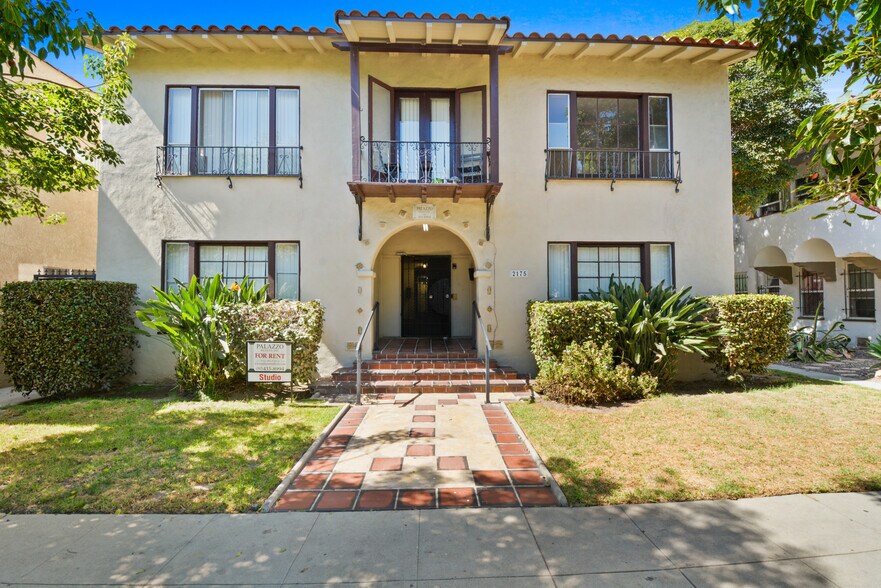 Primary Photo Of 2175 Chestnut Ave, Long Beach Apartments For Sale
