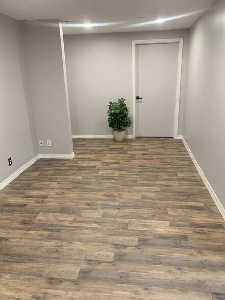 More Photos Of 4045 N Wadsworth Blvd, Wheat Ridge Office For Sale