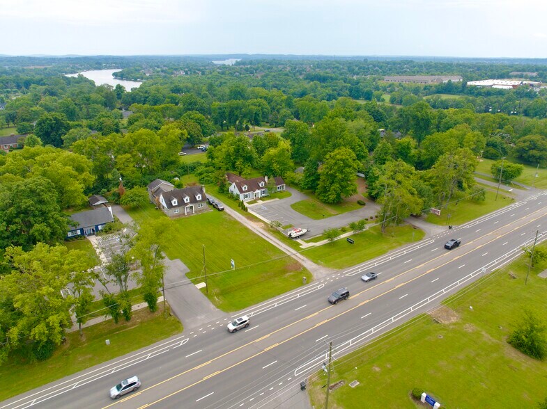 More Photos Of 1189 Nashville Pike, Gallatin Office For Sale
