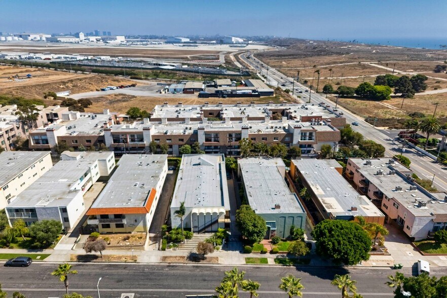 More Photos Of 8346 Manitoba St, Playa Del Rey Apartments For Sale
