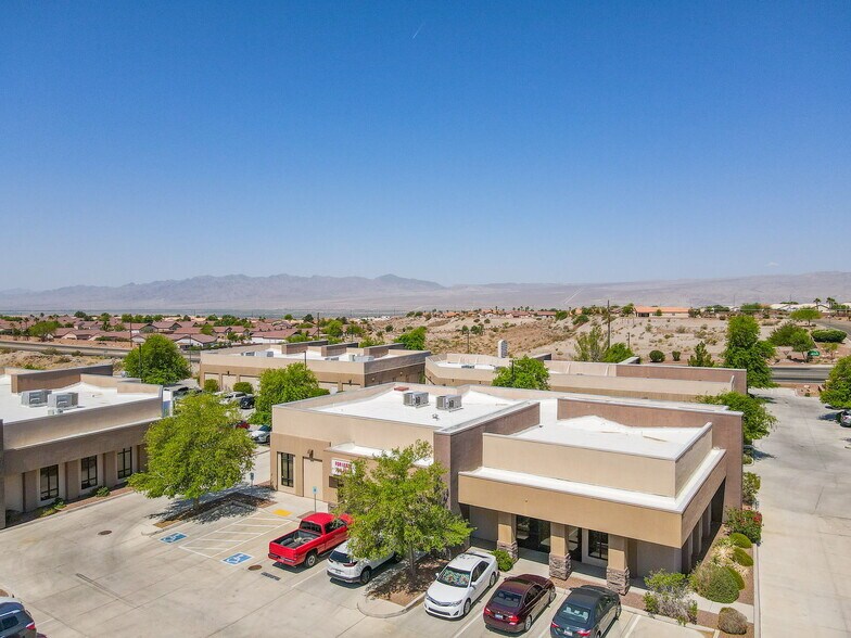 More Photos Of 2500 Canyon Rd, Bullhead City Medical For Lease