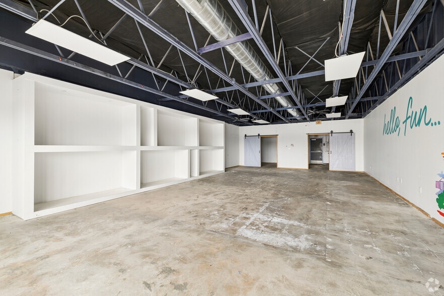 More Photos Of 9120-9146 N Macarthur Blvd, Oklahoma City General Retail For Sale