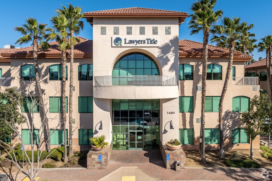 More Photos Of 3480 Vine St, Riverside Office For Lease