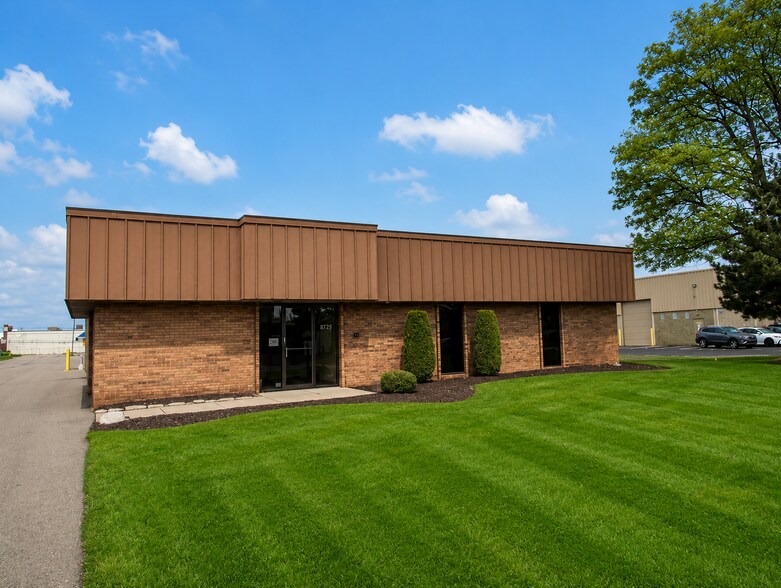 More Photos Of 375 Robbins Dr, Troy Light Distribution For Sale