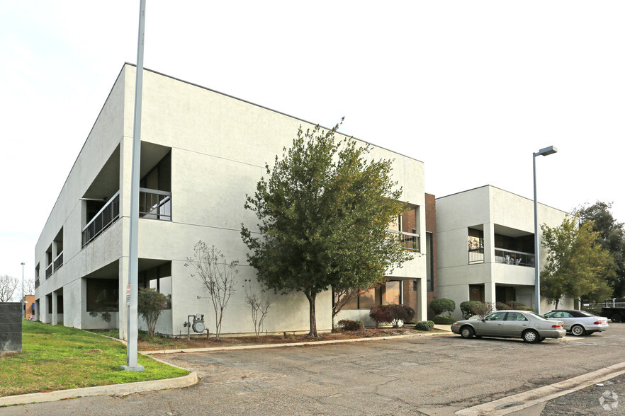 Primary Photo Of 4974 E Clinton Way, Fresno Office Residential For Lease