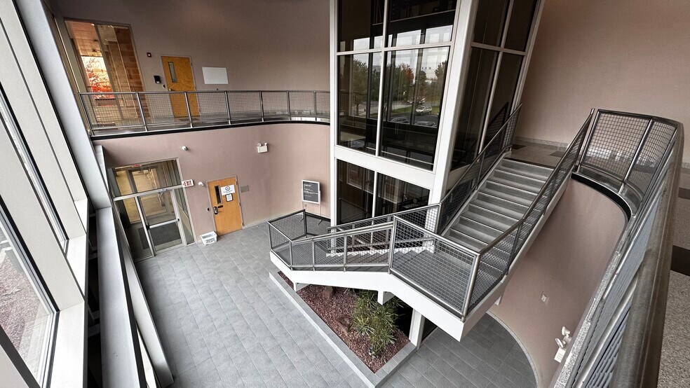 More Photos Of 2550 Brodhead Rd, Bethlehem Flex For Lease