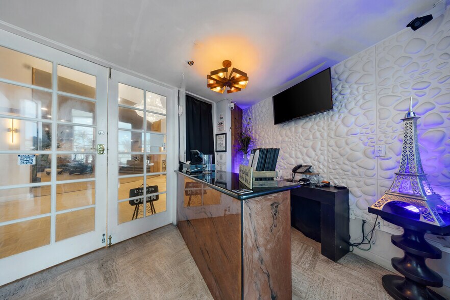 More Photos Of 5445 Collins Ave, Miami Beach Apartments For Sale