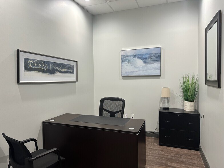 More Photos Of 952 International Pky, Lake Mary Office For Sale