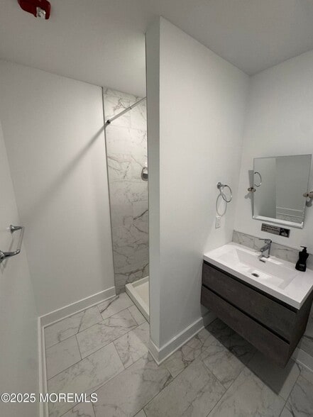 More Photos Of 38 Church St, Little Silver Medical For Lease