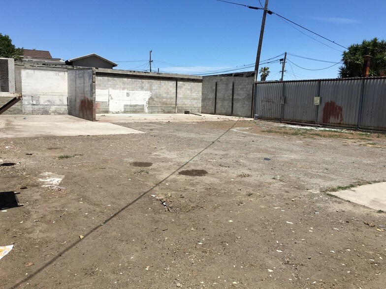 More Photos Of 415 E 10th St, Pittsburg Warehouse For Sale