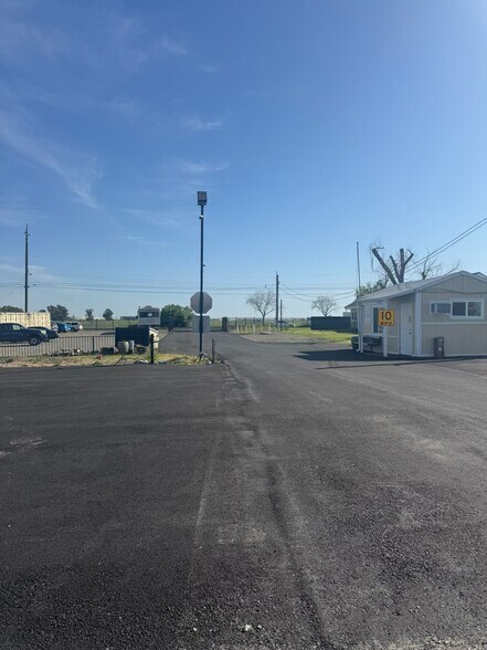 More Photos Of 2901 Elkhorn Blvd, North Highlands Land For Lease