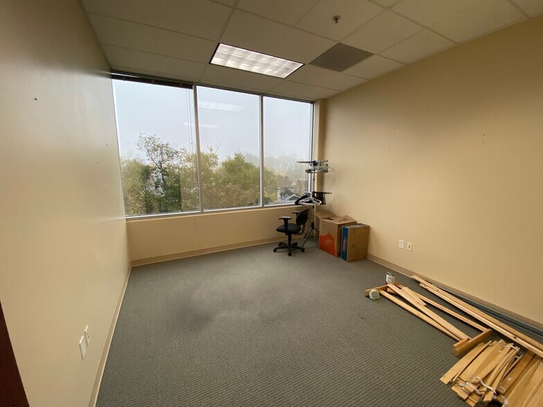 More Photos Of 18705 Madrone Pky, Morgan Hill Research And Development For Lease