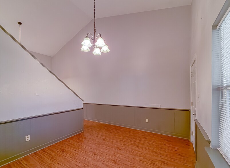 More Photos Of , Tallahassee Multifamily For Sale