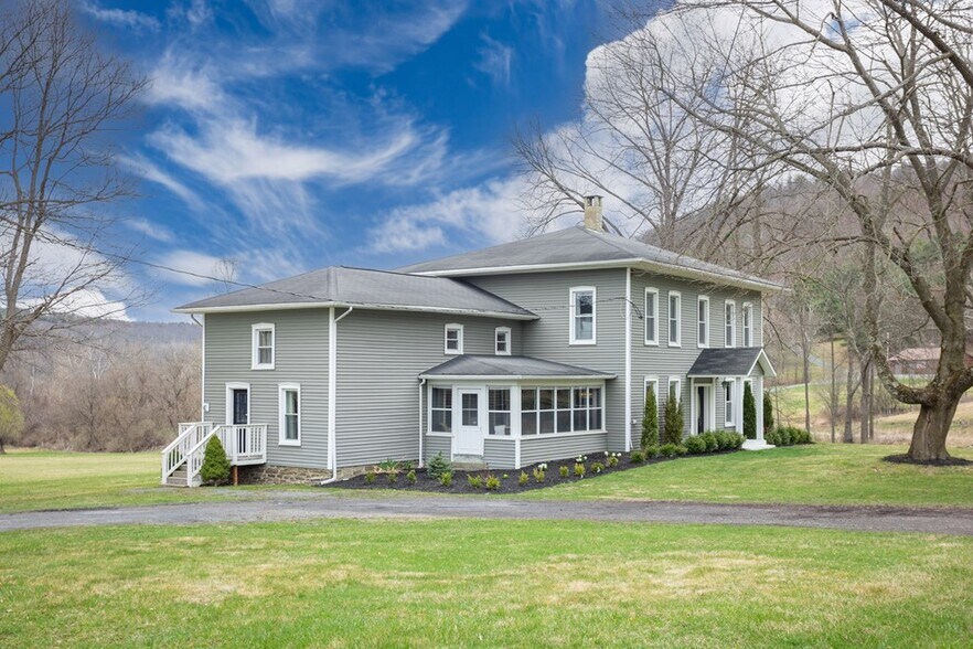 More Photos Of 211 Hanks Rd, Troy Hospitality For Sale