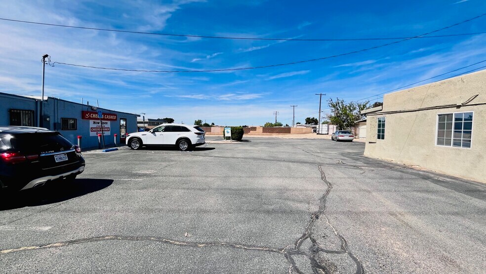 More Photos Of 11328 Bartlett Ave, Adelanto Office For Sale