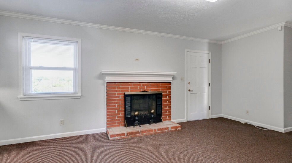 More Photos Of 315 N English Station Rd, Louisville Office For Lease