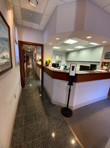 More Photos Of 25 Maryland Ave, Annapolis Office For Sale