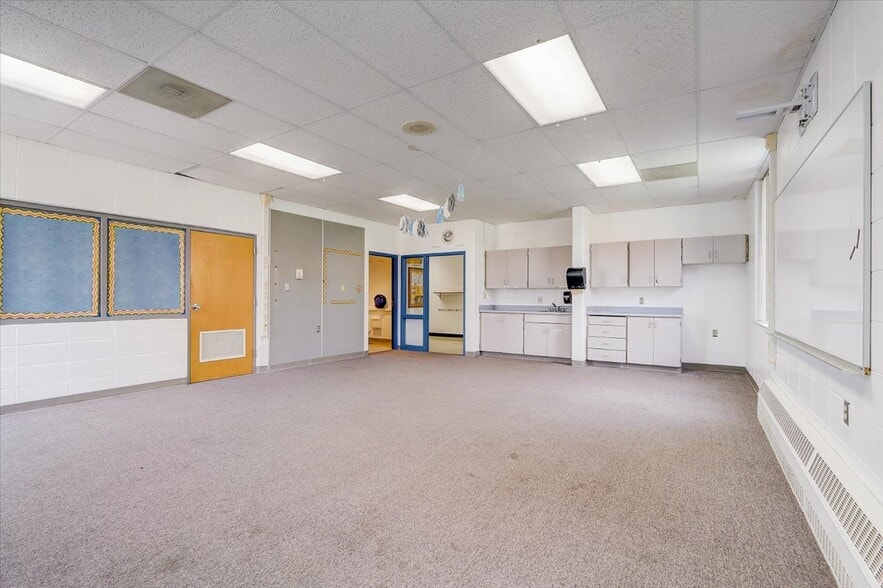 More Photos Of 305 Milwaukee St, Johnson Creek Schools For Sale