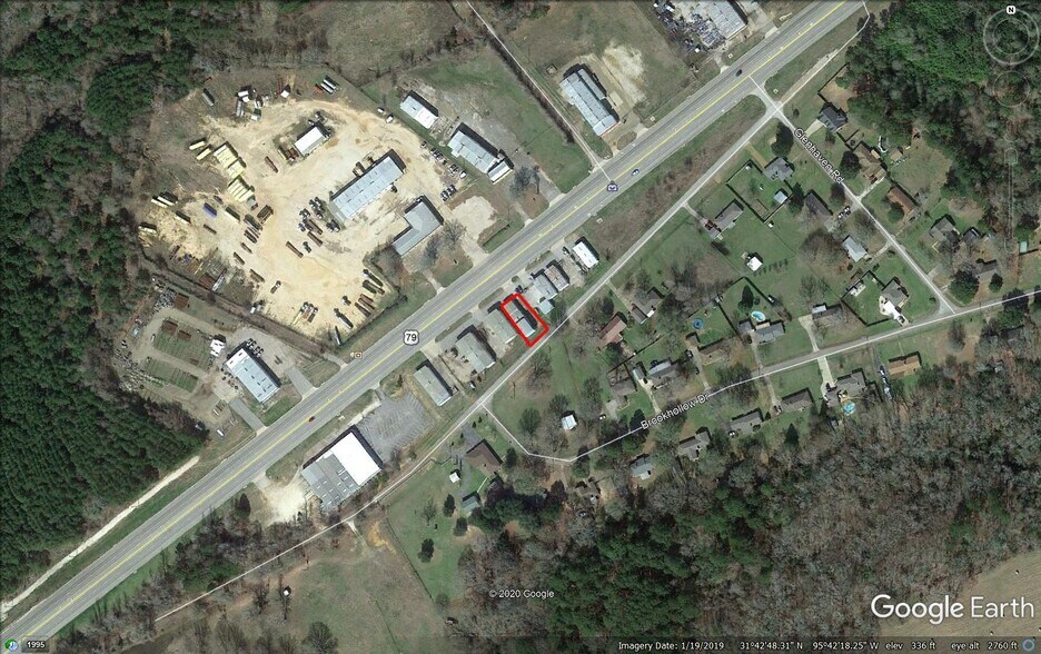 More Photos Of 5424 W Oak St, Palestine Showroom For Lease