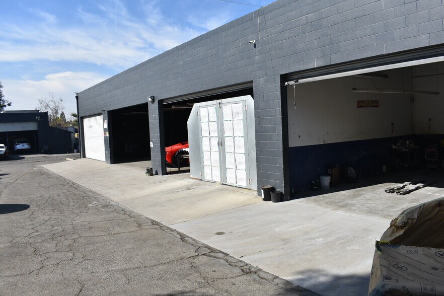 More Photos Of 791 E Arrow Hwy, Azusa Land For Lease