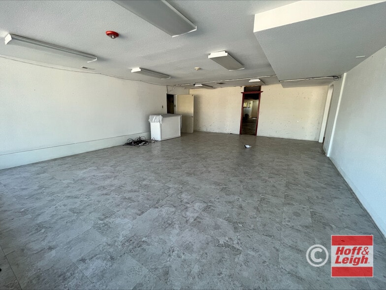 More Photos Of 8646 W Colfax Ave, Lakewood Freestanding For Lease
