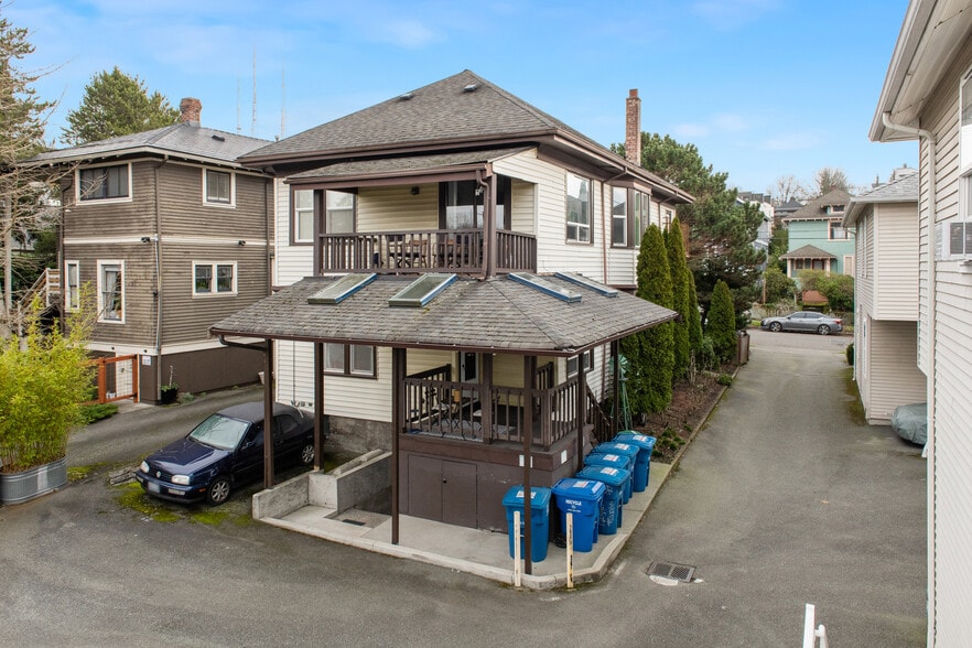 More Photos Of 913 13th Ave, Seattle Apartments For Sale