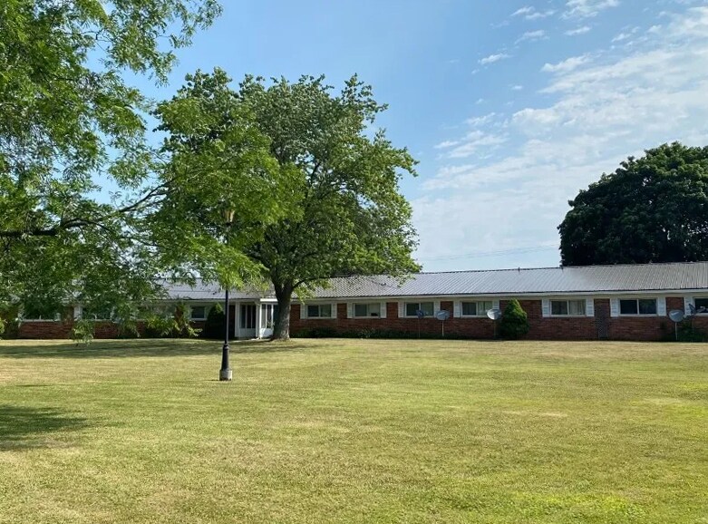 More Photos Of 2736 Golf Course Dr, Marlette Apartments For Sale