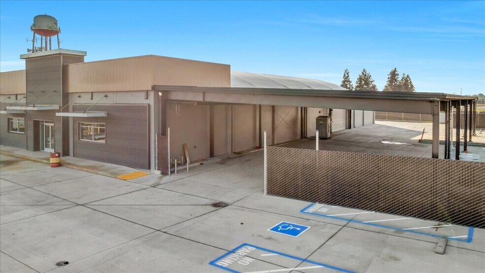 More Photos Of 10417 W Goshen Ave, Visalia Warehouse For Sale