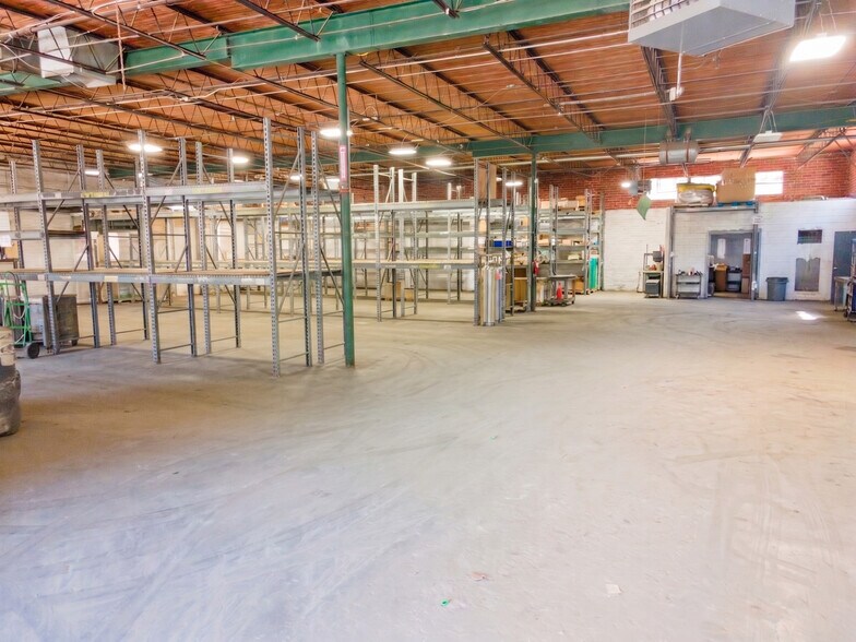 More Photos Of 3424 Miller Dr, Atlanta Warehouse For Sale