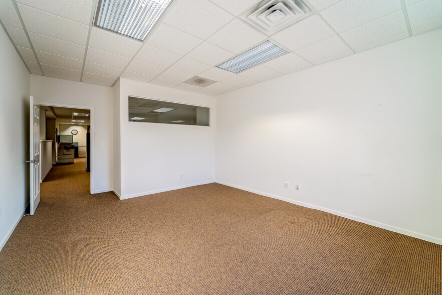 More Photos Of 4615-4621 S Wayne Rd, Wayne Storefront For Sale