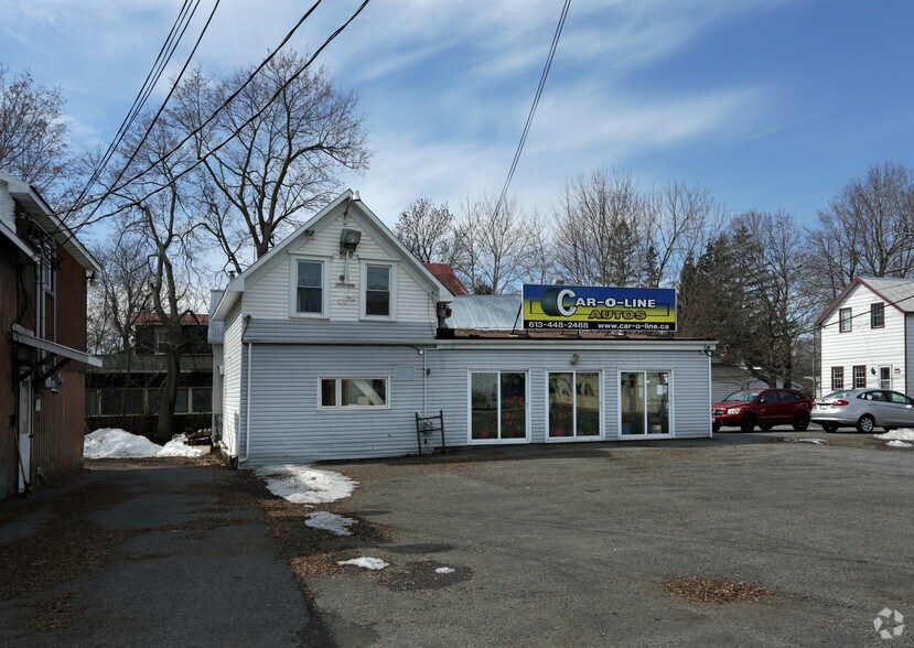 More Photos Of 26 E Queen St, Chesterville Auto Dealership For Sale