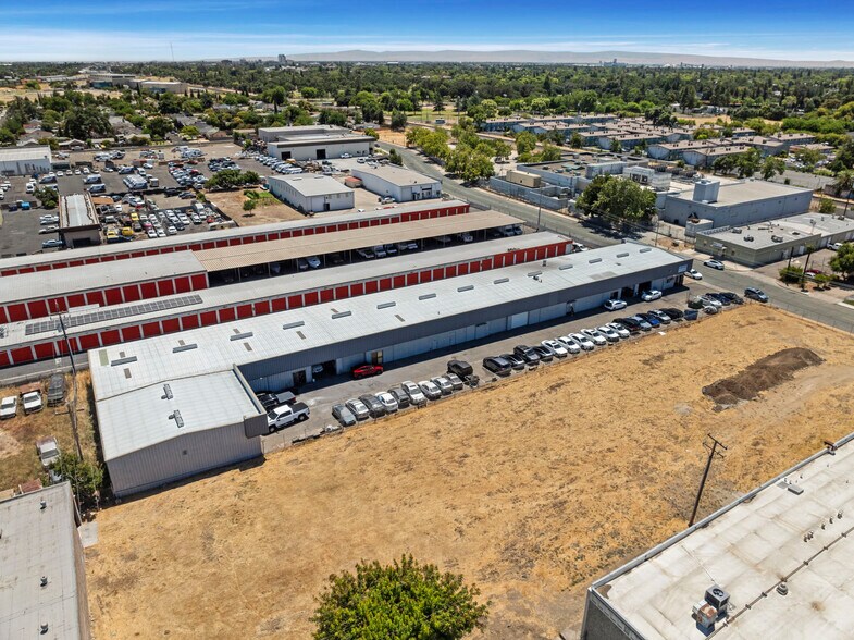Primary Photo Of 3934 Coronado Ave, Stockton Warehouse For Lease
