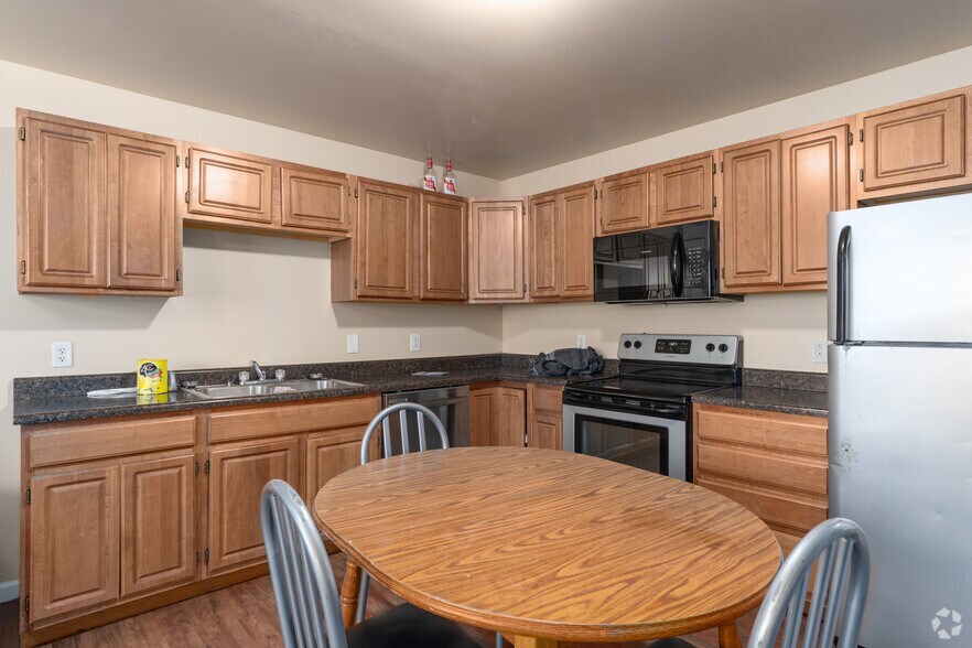 More Photos Of 8894 Knapp Ave, Bloomsburg Apartments For Sale
