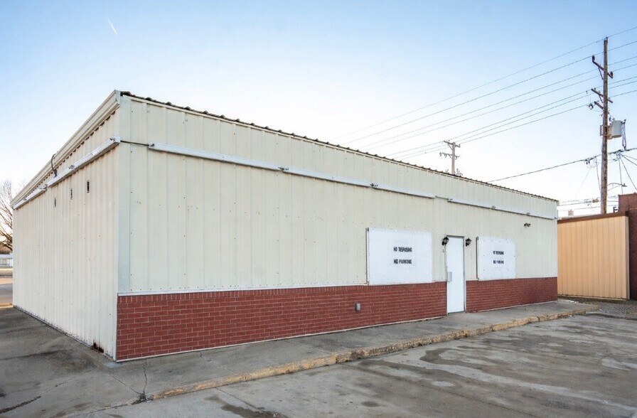 More Photos Of , Plano General Retail For Sale