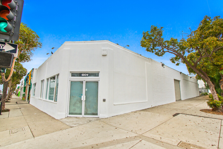 Primary Photo Of 1804 Lincoln Blvd, Santa Monica Storefront For Sale